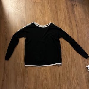 Cashmere sweater size small